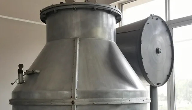 运维管理中高效布袋除尘器的使用与维护对比分析